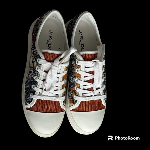 J Slides Orange & Blue Tropical Nikki Sneaker - 6.5 NIB - Picture 4 of 6